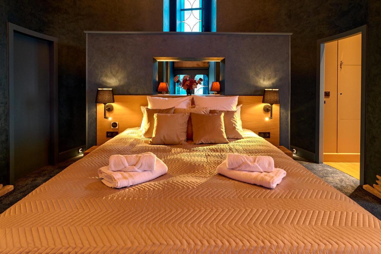 La Chapelle: Luxurious 5-Star Suites in Nevers Exterior photo