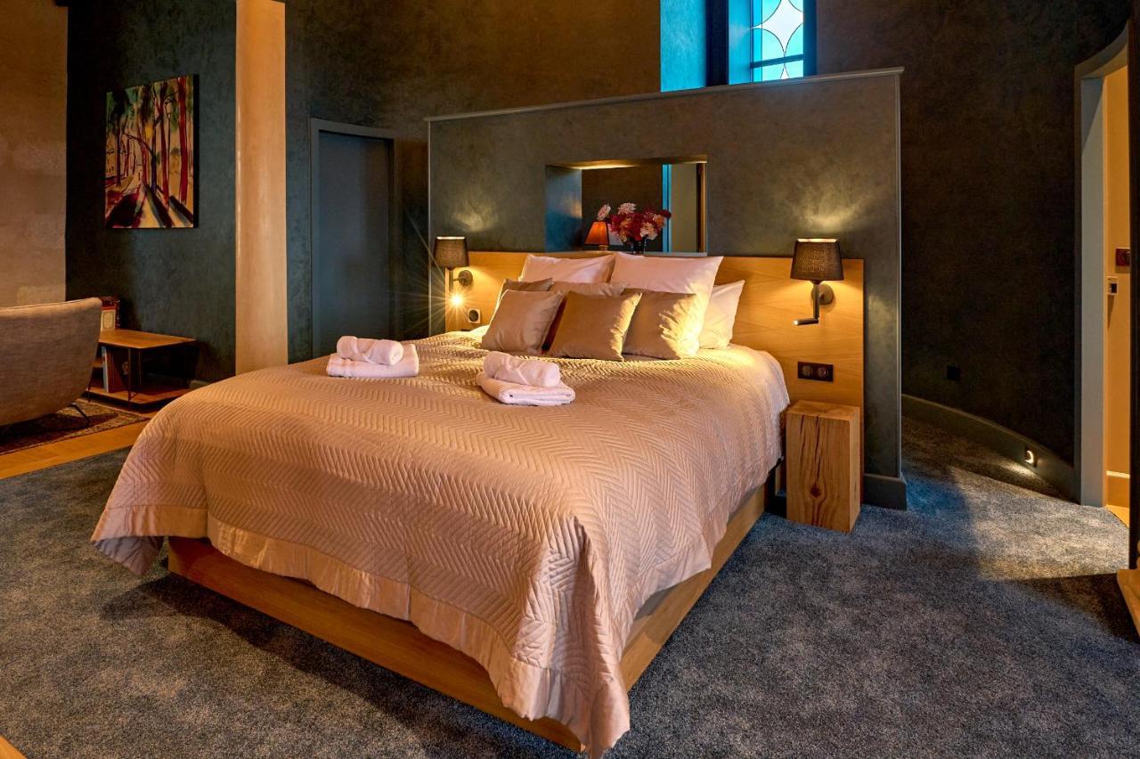 La Chapelle: Luxurious 5-Star Suites in Nevers Exterior photo