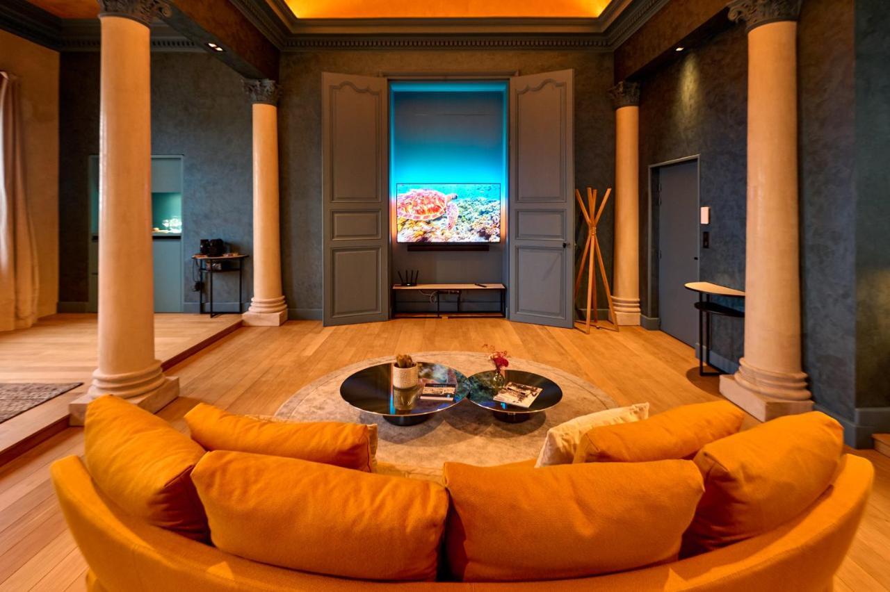 La Chapelle: Luxurious 5-Star Suites in Nevers Exterior photo